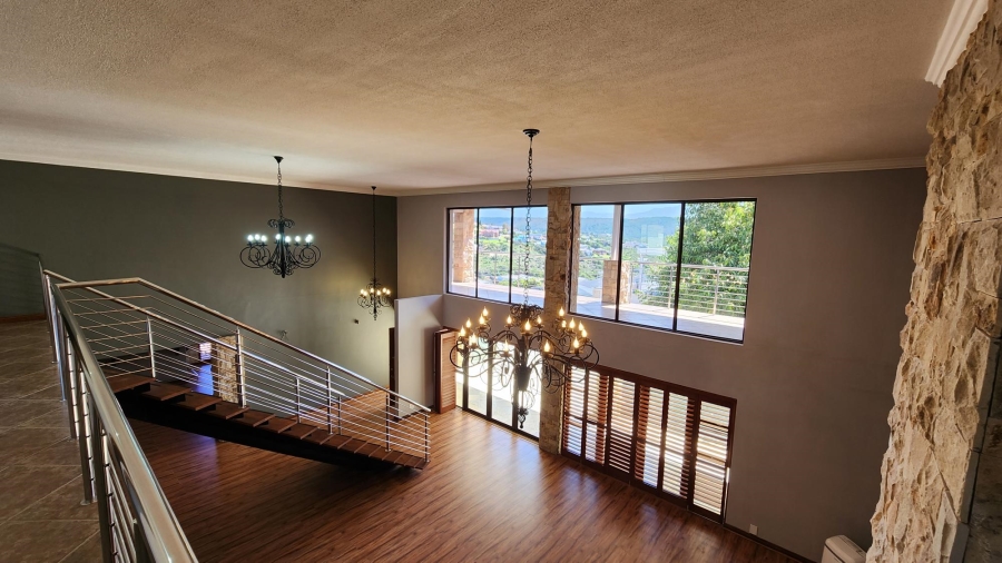 6 Bedroom Property for Sale in Bergsig Western Cape